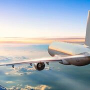 How to plan your summer air travel by saving money