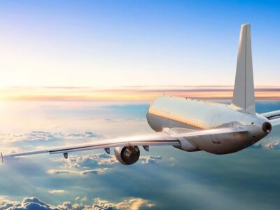 How to plan your summer air travel by saving money